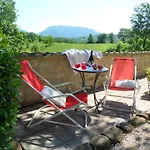 Flacher Flieder By Interhome Cagli